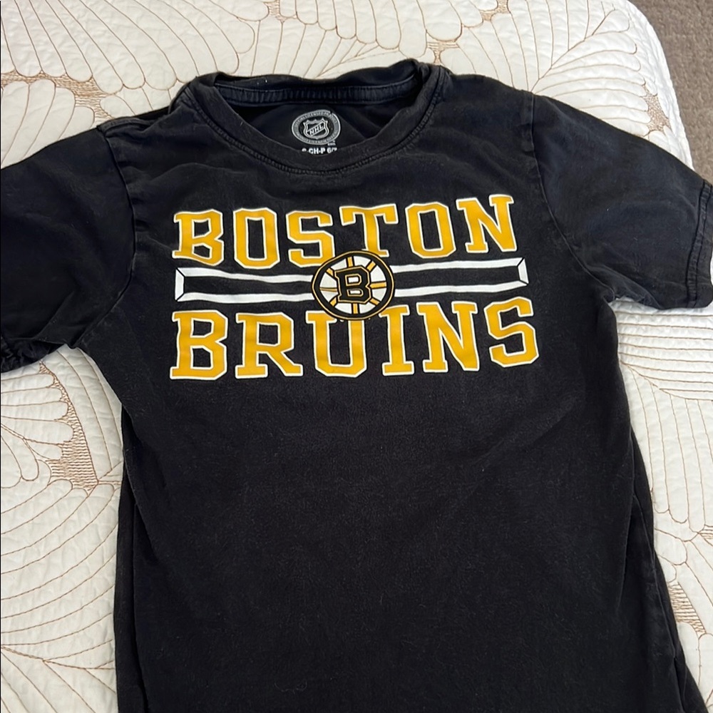 NHL Boston Bruins Kids Black and Gold Tee